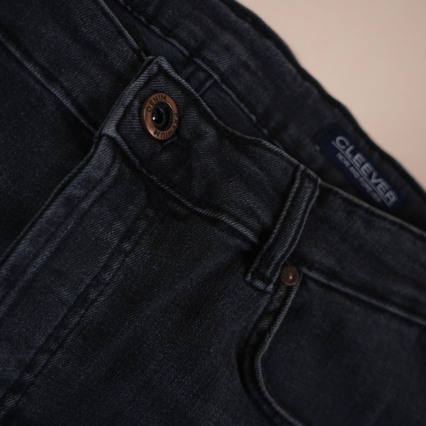 Short CLEEVER en jean gris