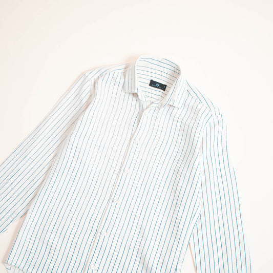 Chemise classique à rayures verticales