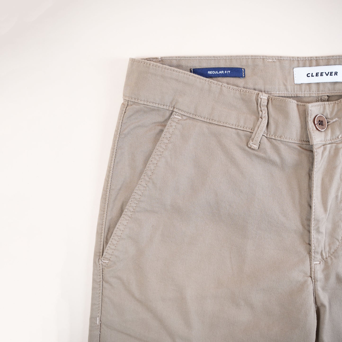 Pantalon chino structuré