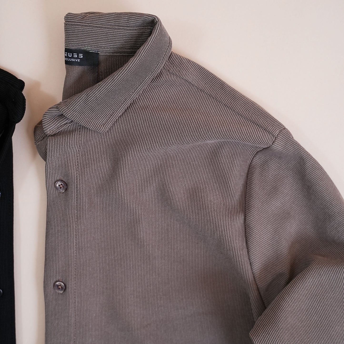 Chemise texturée boutonnée