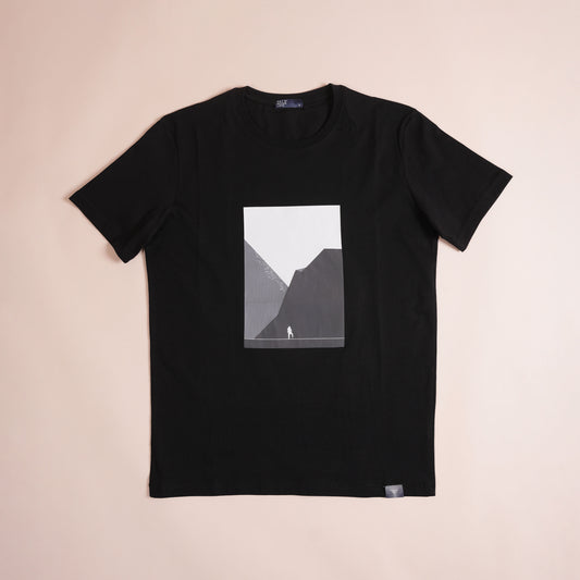 Pull Noir CLEEVER – Esprit Minimaliste