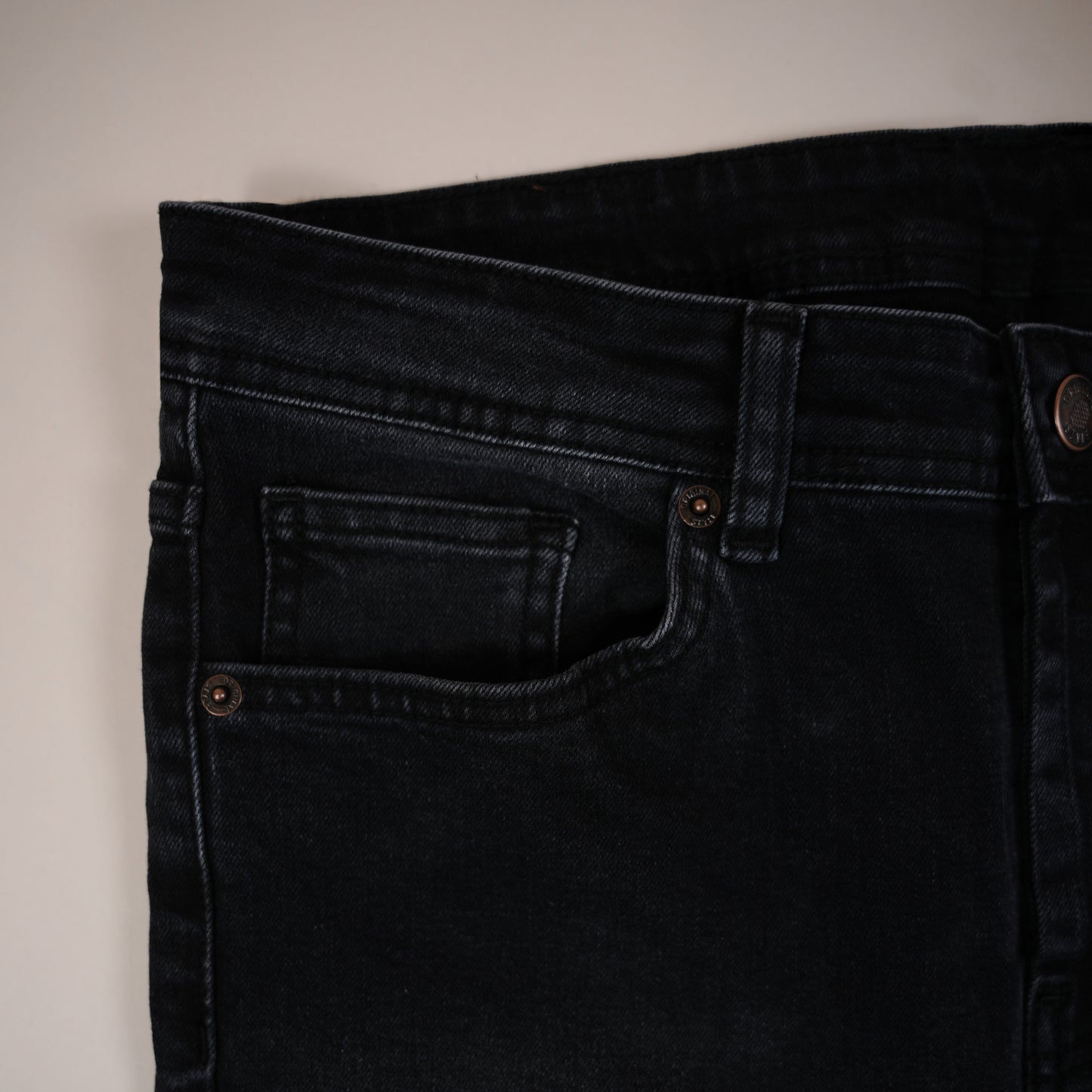 Pantalon CLEEVER en Jean gris foncé