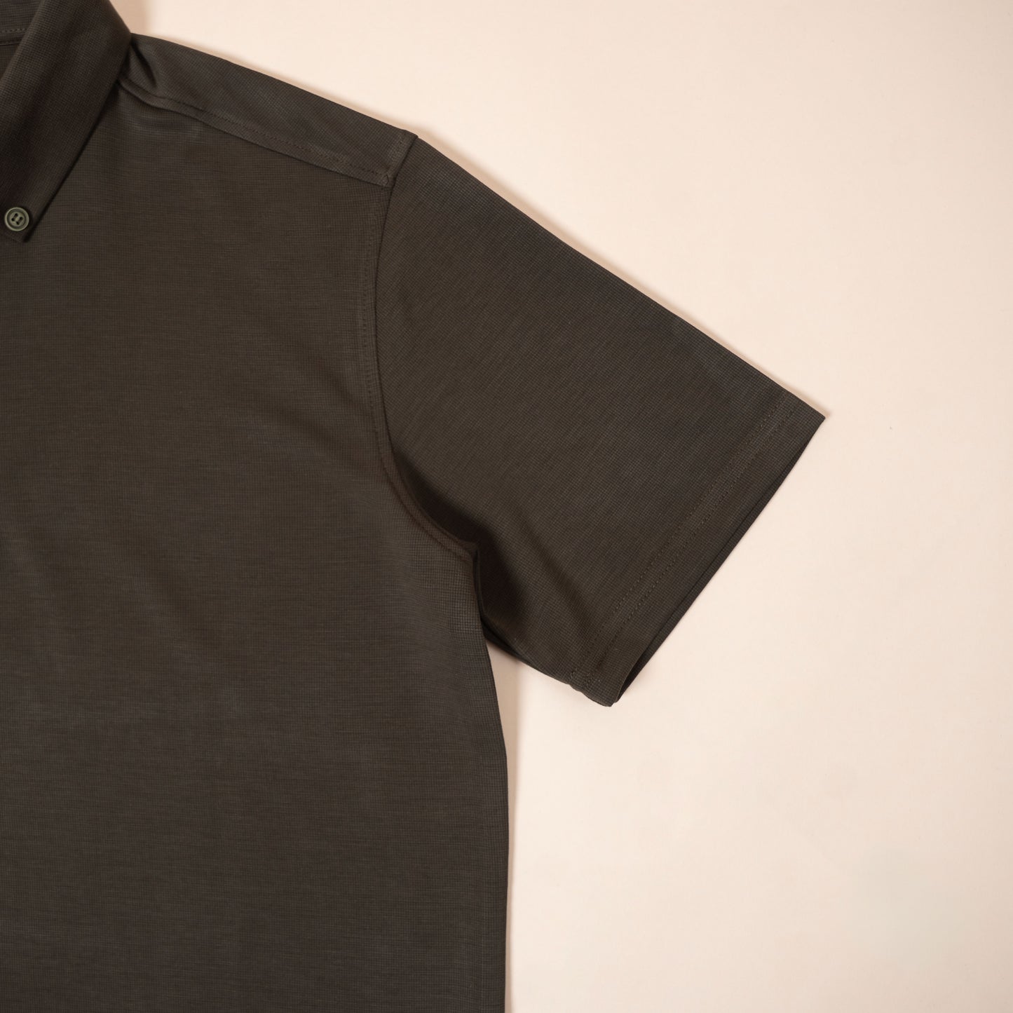 Polo Texturé Contemporain